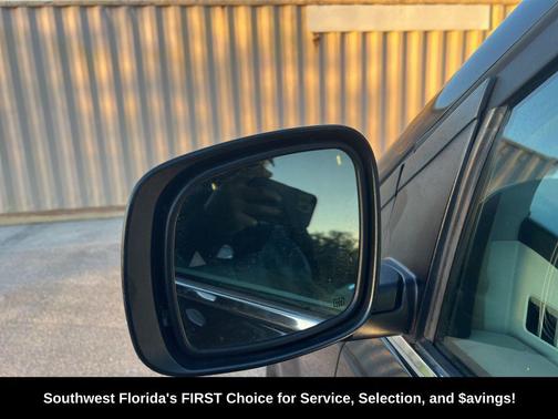 2016 Chrysler Town & Country Limited Platinum