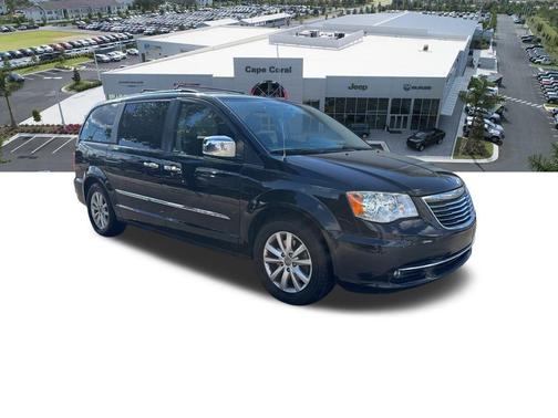 2016 Chrysler Town & Country Limited Platinum