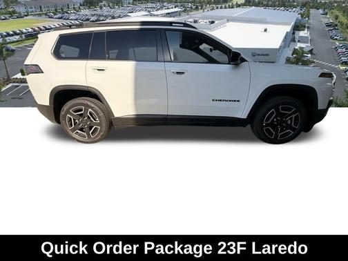 Bright White Clearcoat 2026 Jeep Cherokee Laredo 4x4