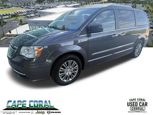 2016 Chrysler Town & Country Touring