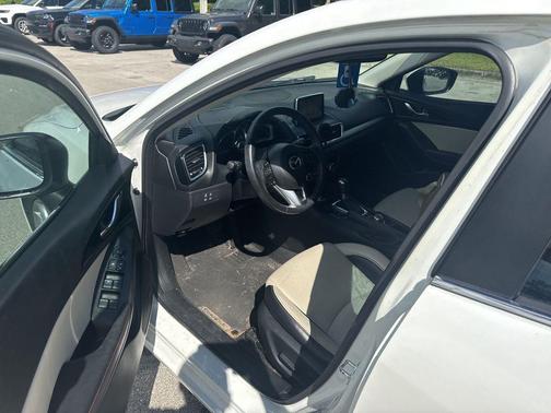 2015 Mazda Mazda3 s Grand Touring