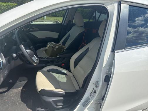 2015 Mazda Mazda3 s Grand Touring