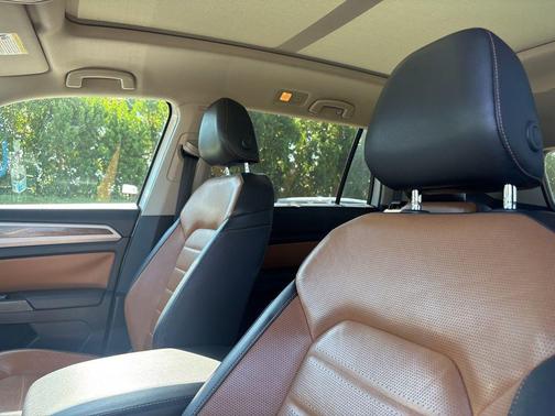 2019 Volkswagen Atlas 3.6L SEL Premium