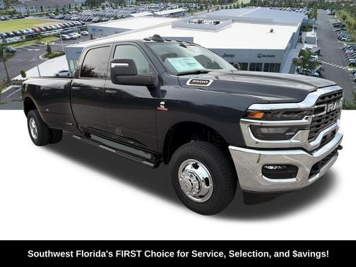 2026 RAM 3500 Tradesman Crew Cab 4x4 8' Box