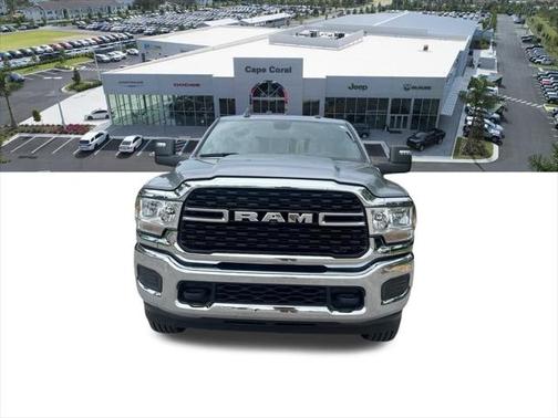 2024 RAM 3500 Tradesman Crew Cab 4x4 6'4' Box