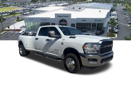 2024 RAM 3500 Big Horn Crew Cab 4x4 8' Box