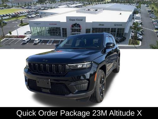 Diamond Black Crystal Pearlcoat 2025 Jeep Grand Cherokee Altitude