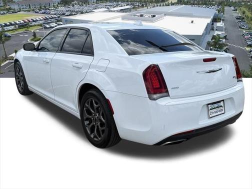 2018 Chrysler 300 S