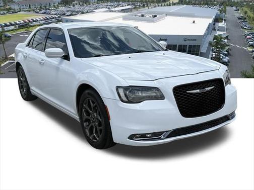 2018 Chrysler 300 S