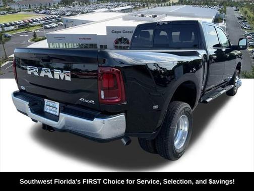 2025 RAM 3500 Tradesman Crew Cab 4x4 8' Box
