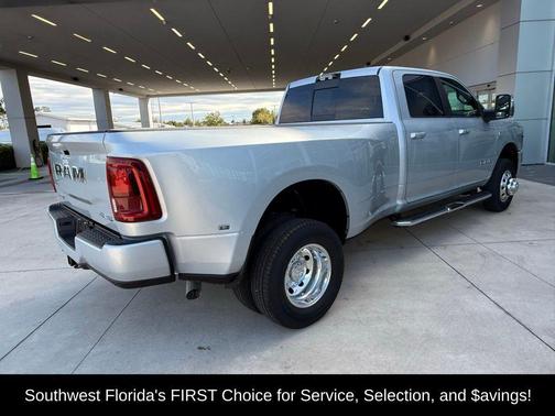 2026 RAM 3500 Laramie Crew Cab 4x4 8' Box