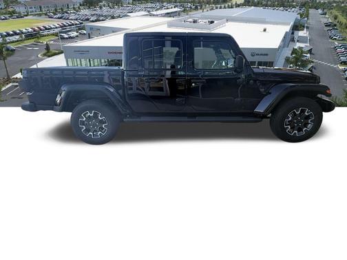 2026 Jeep Gladiator Sahara 4x4