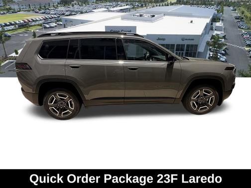 Sting-Gray Clearcoat 2026 Jeep Cherokee Laredo 4x4