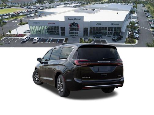 Diamond Black Crystal Pearlcoat 2027 Chrysler Pacifica Limited