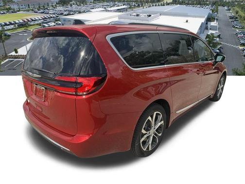 2026 Chrysler Pacifica L