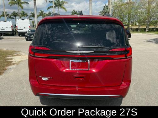 2026 Chrysler Pacifica L