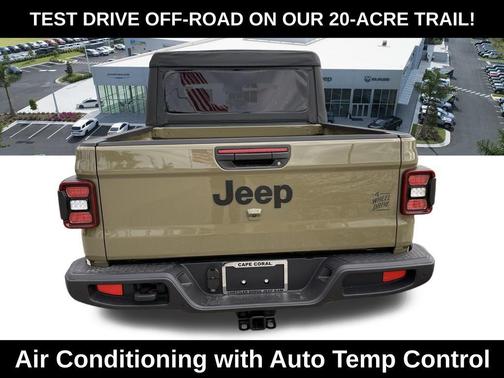 2026 Jeep Gladiator Willys 4x4