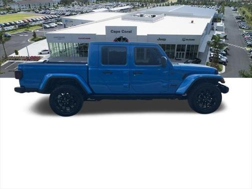 2025 Jeep Gladiator Nighthawk