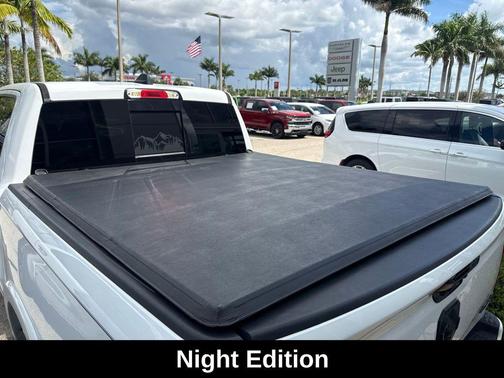 Bright White Clearcoat 2023 RAM 1500 Limited