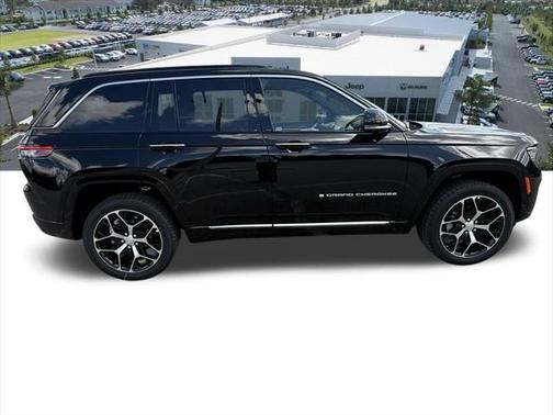 2025 Jeep Grand Cherokee Summit