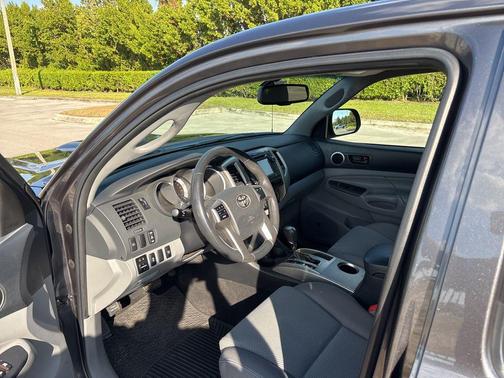 2013 Toyota Tacoma Base