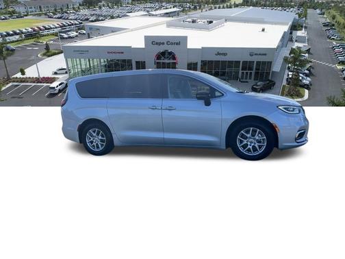 Silver Mist Clearcoat 2024 Chrysler Pacifica Touring L