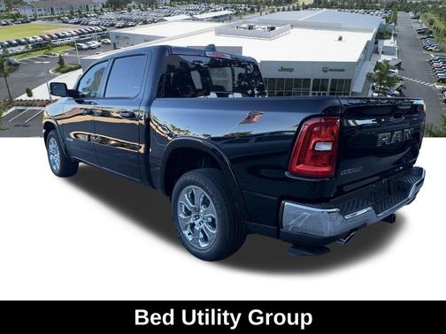 Diamond Black Crystal Pearlcoat 2026 RAM 1500 Big Horn/Lone Star