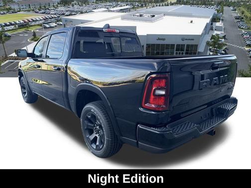 Diamond Black Crystal Pearlcoat 2026 RAM 1500 Big Horn/Lone Star