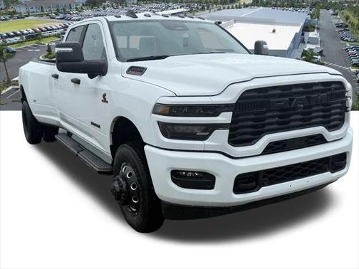 2025 RAM 3500 Big Horn Crew Cab 4x4 8' Box