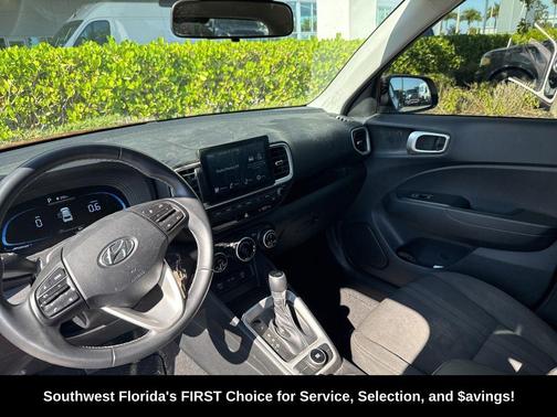 2023 Hyundai VENUE SEL