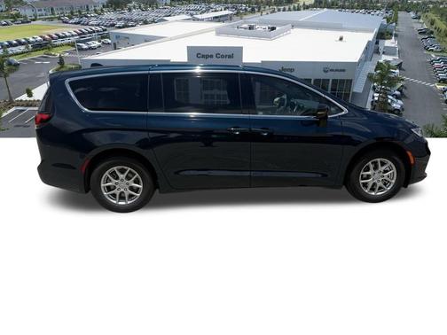 2025 Chrysler Pacifica L