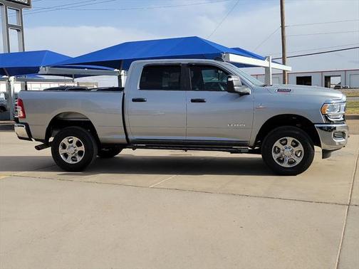 2023 RAM 2500 Big Horn Crew Cab 4x4 6'4' Box
