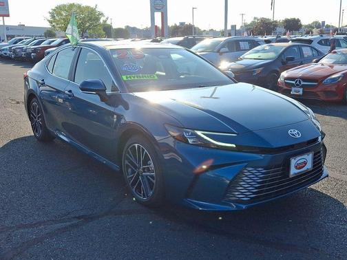 2025 Toyota Camry XLE