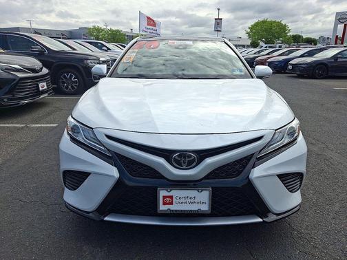 Wind Chill Pearl 2020 Toyota Camry XSE