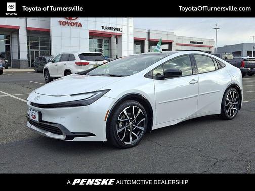 Wind Chill Pearl 2024 Toyota Prius Prime XSE