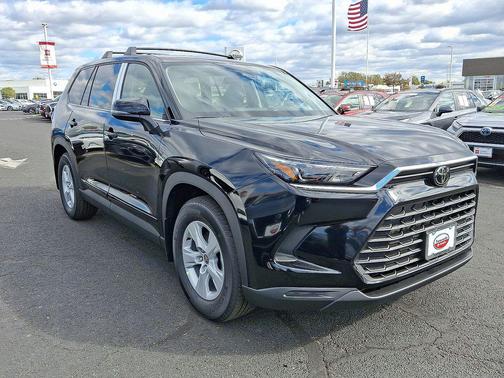2026 Toyota Highlander LE