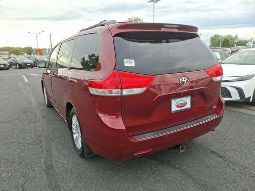 2014 Toyota Sienna XLE