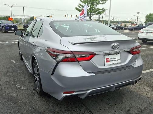 2024 Toyota Camry SE