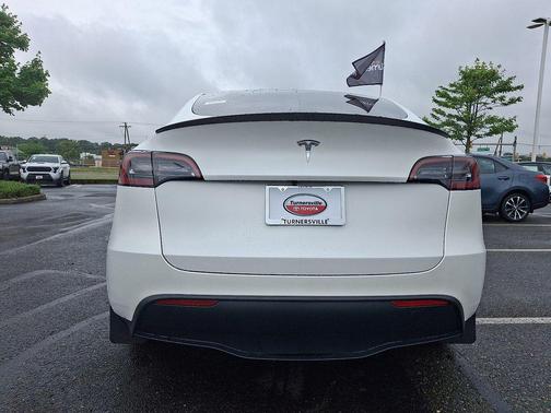 Pearl White 2023 Tesla Model Y Performance Dual Motor All-Wheel Drive