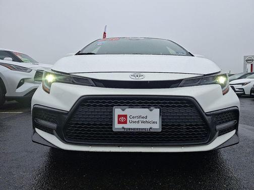 Super White 2020 Toyota Corolla SE