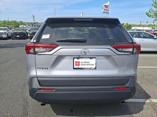 2023 Toyota RAV4 LE