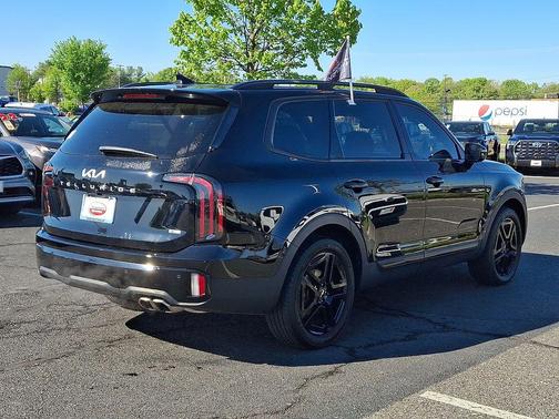 Ebony Black 2024 Kia Telluride SX Prestige X-Line