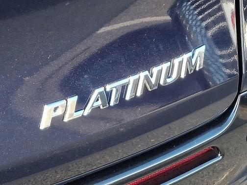 2025 Toyota Sienna Platinum