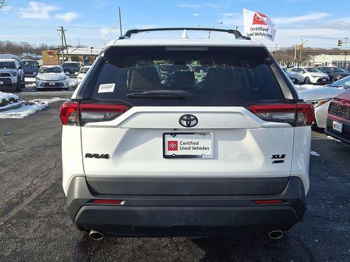 2020 Toyota RAV4 XLE