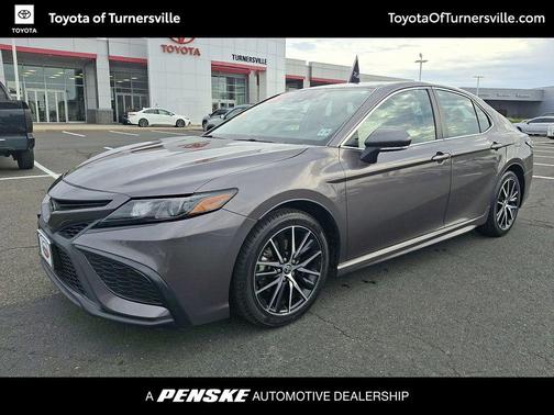 Predawn Gray Mica 2023 Toyota Camry SE
