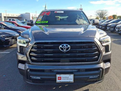 2024 Toyota Sequoia SR5