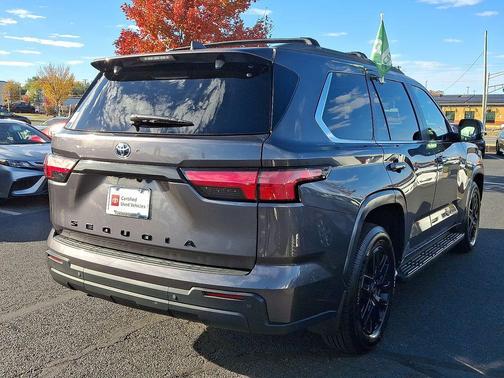 2024 Toyota Sequoia SR5