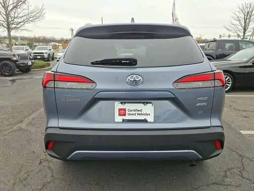 2023 Toyota Corolla Cross XLE