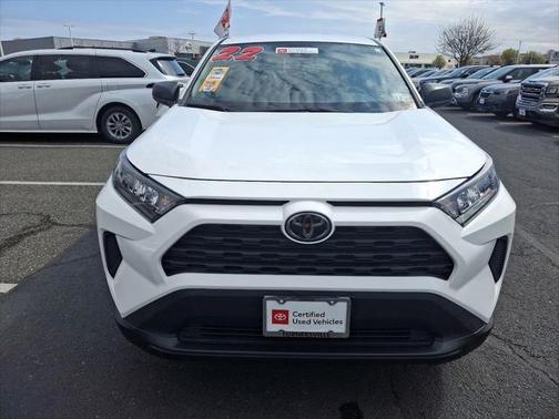 2022 Toyota RAV4 LE