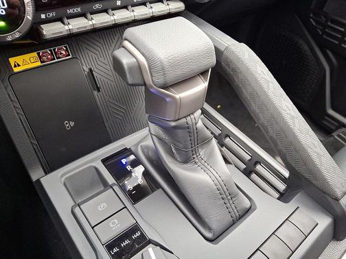 2026 Toyota Tacoma Hybrid Limited